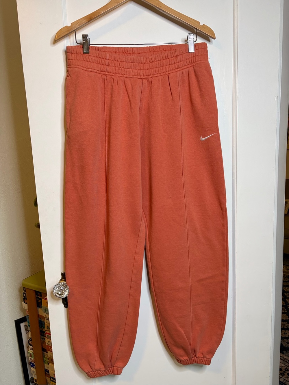 Nike Fleece Joggers Women’s Medium Rust-Orange Cinched Ankle
